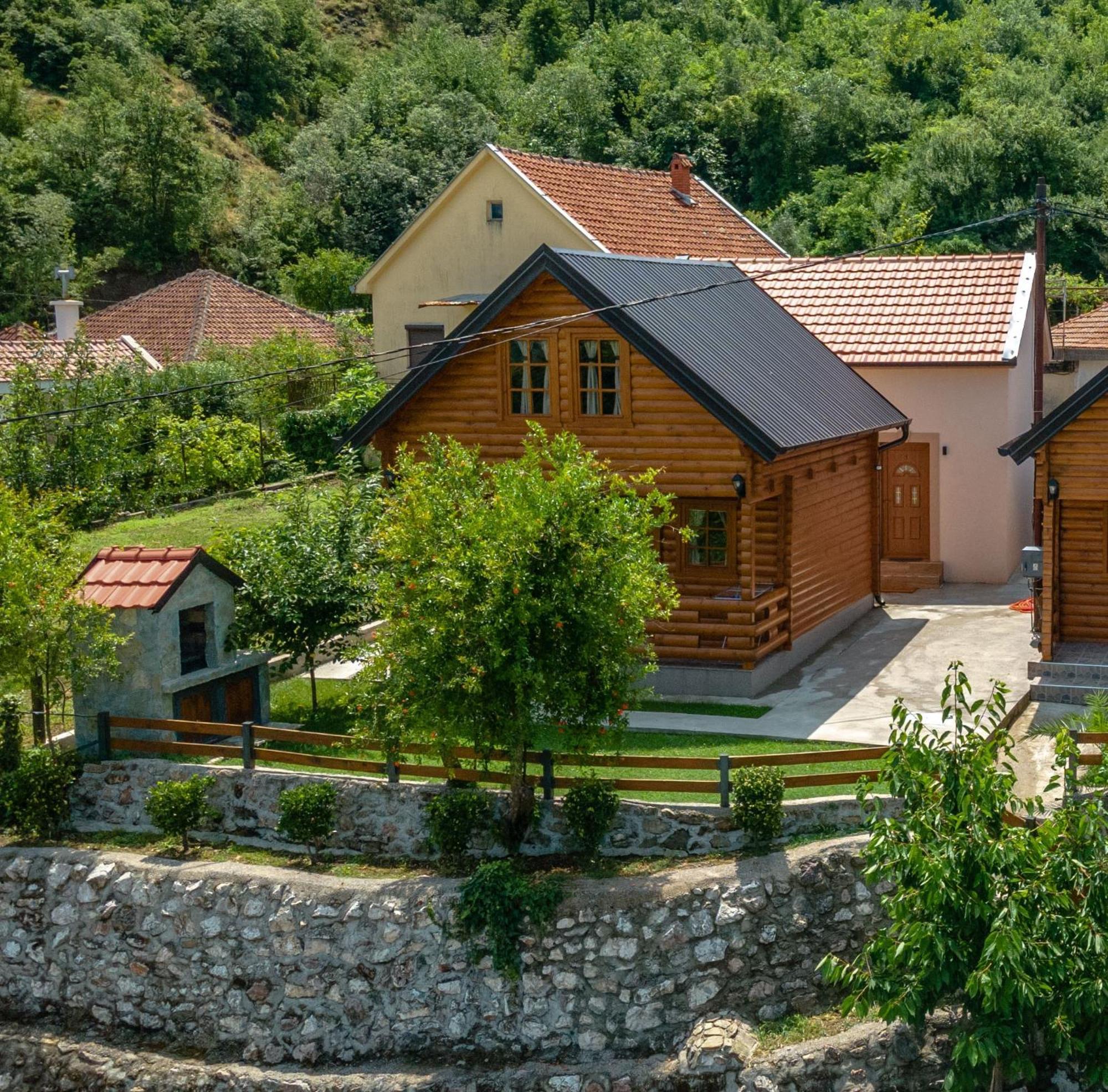 Green Hill Virpazar Luaran gambar